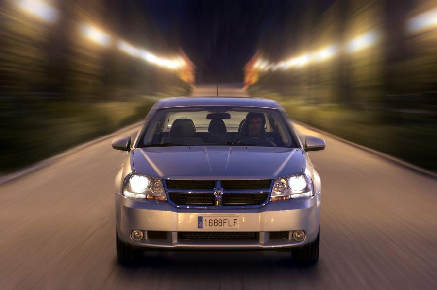 Dodge Avenger 2008 года  (фото 13 из 86)